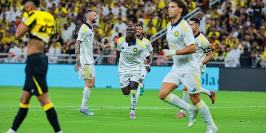 الشوط الأول… النصر يتفوق على الاتحاد بثنائية نظيفة 