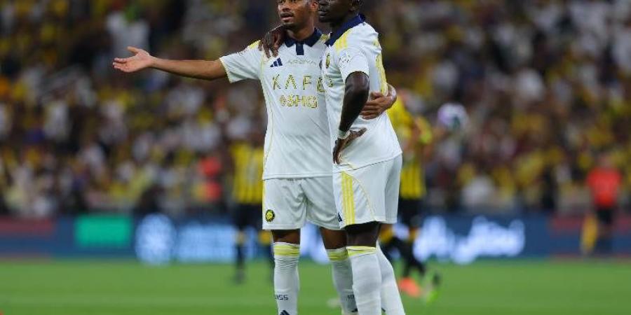 النصر يضرب الاتحاد بثنائية ماني ورونالدو في الشوط الأول لقمة دوري روشن