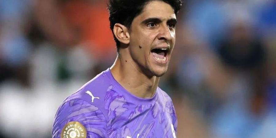 الهلال السعودي يحسم تجديد عقد ياسين بونو