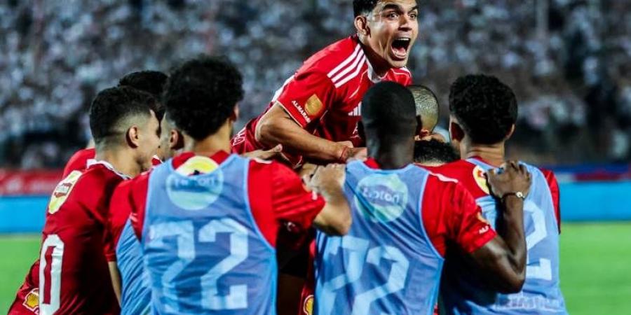المدير الرياضي بالأهلي يكشف موقف تجديد عقود الشحات وعبد القادر