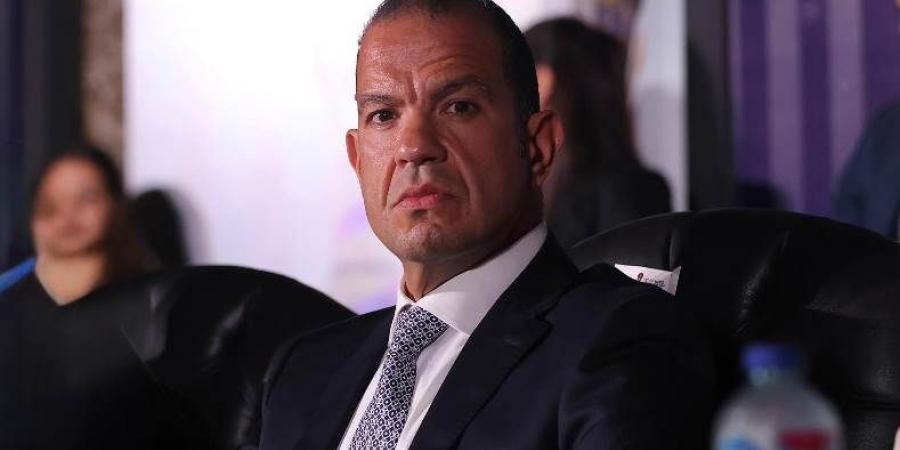 سيف الوزيري يشيد بتصميم وشكل أستديو "أون سبورت" بداية من تغطية "كلاسيكو العرب"