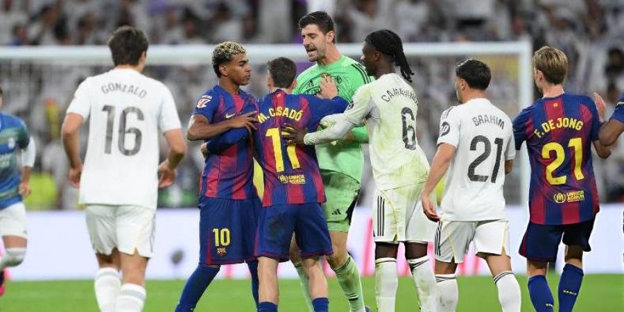 بطلها لامين يامال.. تفاصيل المشادة بين نجوم ريال مدريد وبرشلونة عقب الكلاسيكو