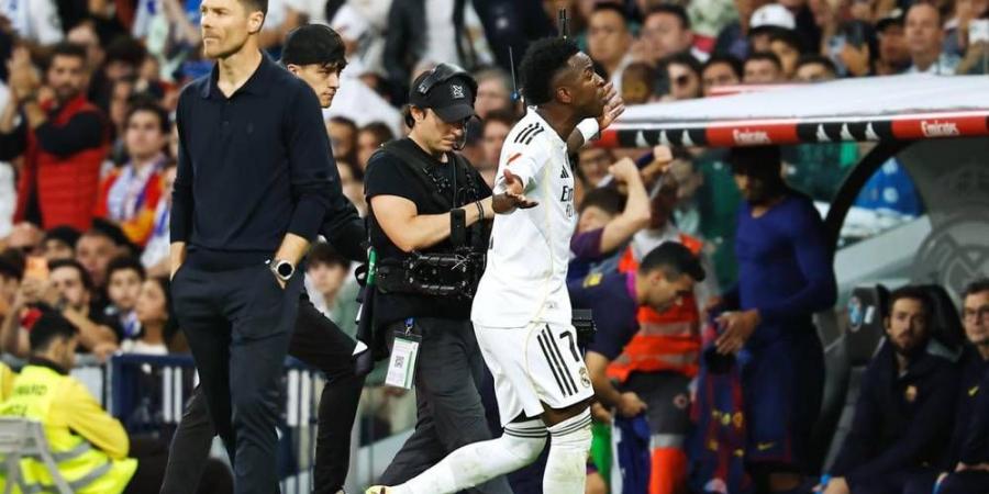 ألونسو يطوي صفحة أزمة فينيسيوس ويؤكد: "لن أُعاقبه"