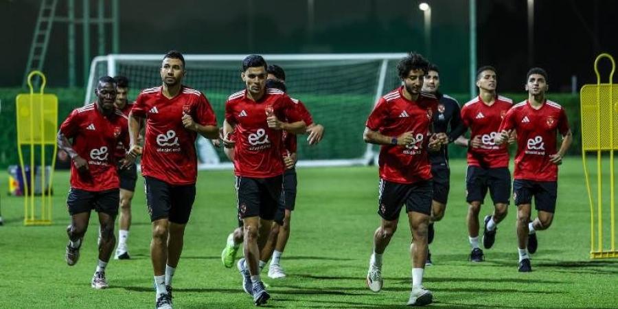 الأهلي يخوض مرانه على ملعب الكريكيت في أبو ظبي