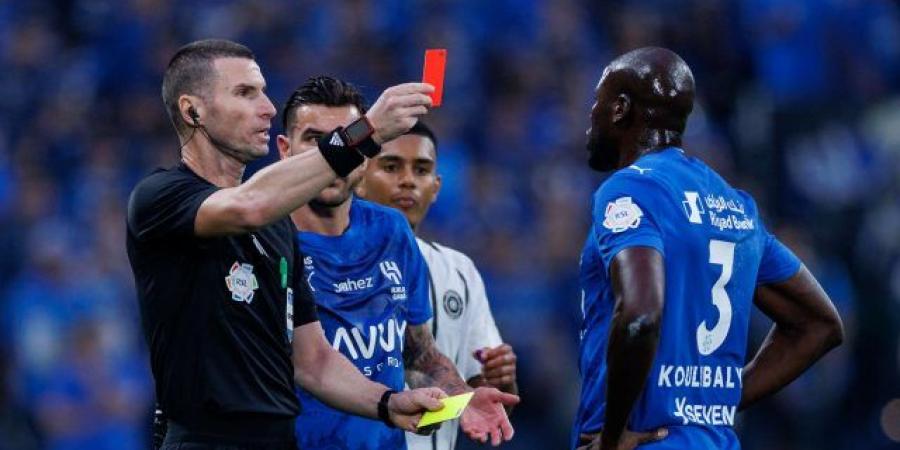 الانضباط تعاقب كوليبالي وفابينيو