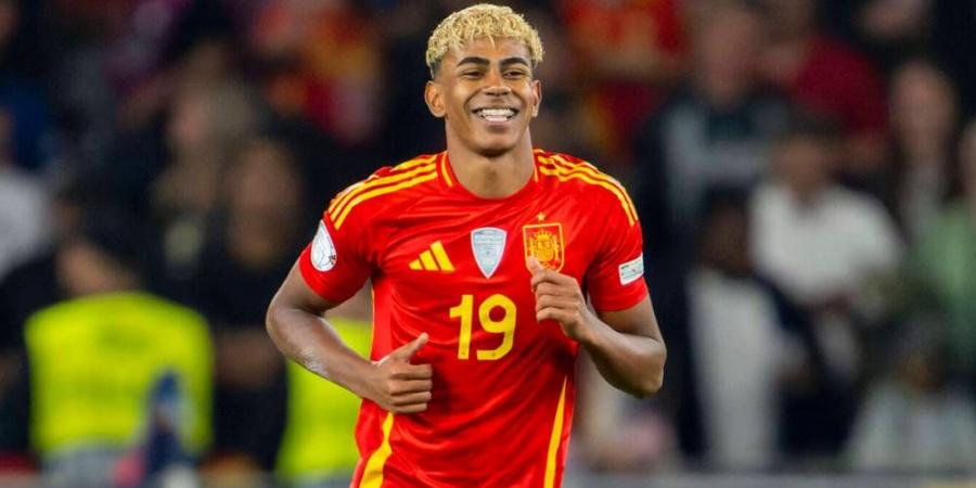 استبعاد مفاجئ: لامين يامال خارج قائمة إسبانيا بعد تقديم تقرير طبي يؤكد حاجته للراحة!