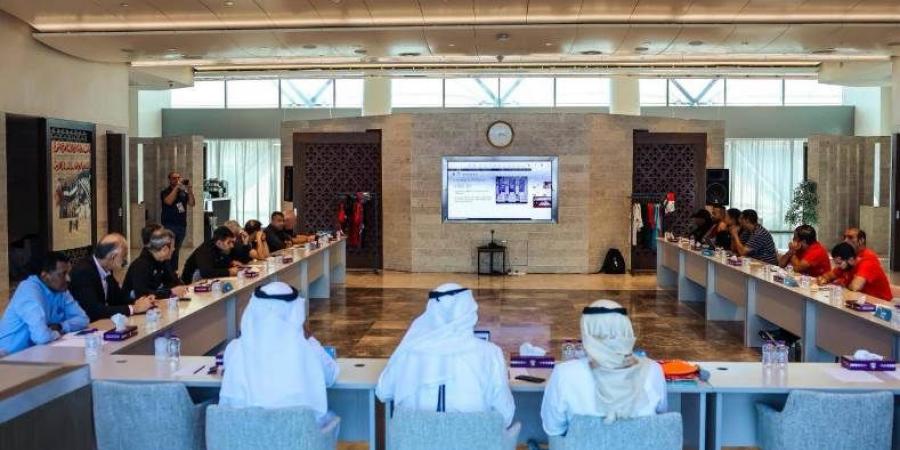 مصر بالقميص الأحمر و أوزبكستان بالأبيض في ودية 14 نوفمبر