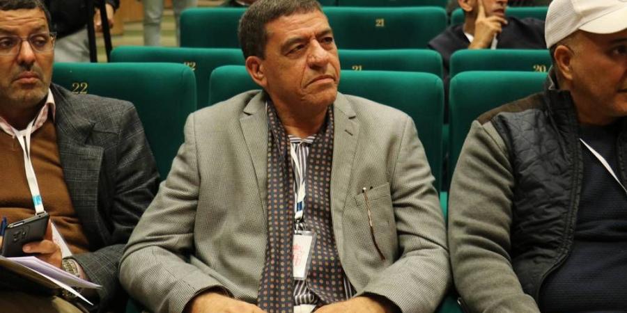 حسنية أكادير على صفيح ساخن.. الكاتب العام يدعو المنخرطين للقاء تواصلي بعد "تجاهل" رئيس النادي لأعضاء المكتب المديري