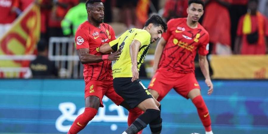 موقف لاعب القادسية من مباراة الأهلي في دوري روشن