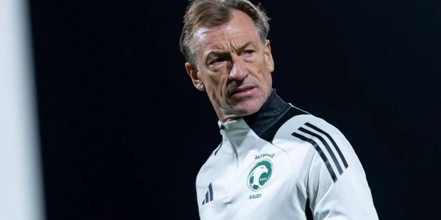 السعودية تواجه المغرب في كأس العرب بمنتخبها الأول بقيادة رونار