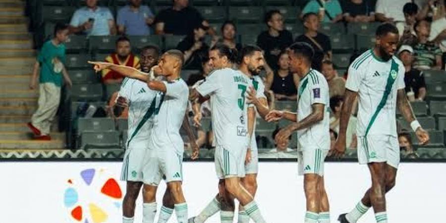 غيابات مؤثرة في مباراة الأهلي والقادسية