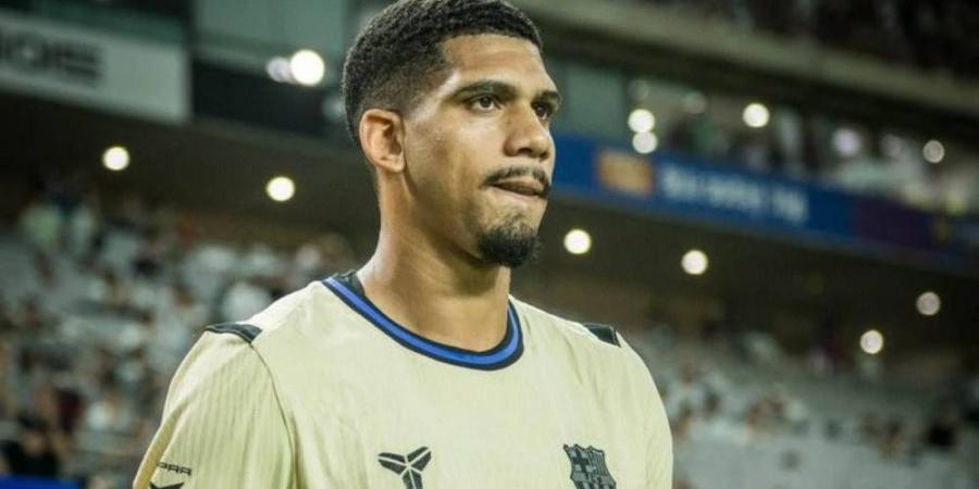 أراوخو يطلب مهلة غير محددة من برشلونة للتعافي نفسيًا