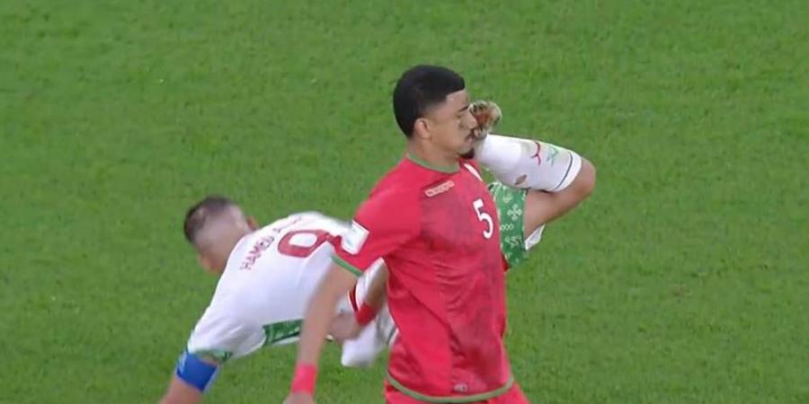 عقوبات تأديبية منتظرة في حق حمد الله بعد طرده أمام عُمان في كأس العرب