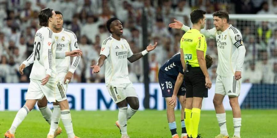 فينيسيوس للحكم: "اطردنا جميعًا".. تفاصيل الاحتجاجات في مباراة ريال مدريد وسيلتا فيغو