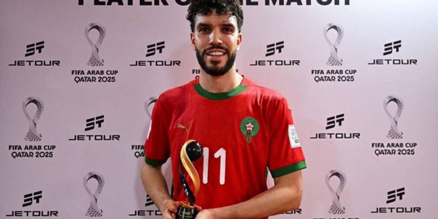 كأس العرب/ أزارو يتوج بجائزة "أفضل لاعب" في مباراة المغرب وسوريا