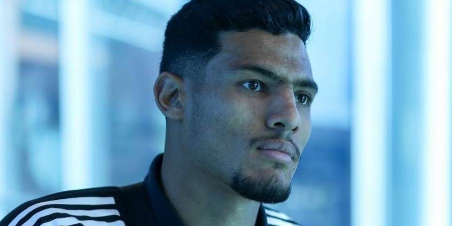 هل يعود مصطفى العش إلى نادي زد؟ مصدر يُجيب