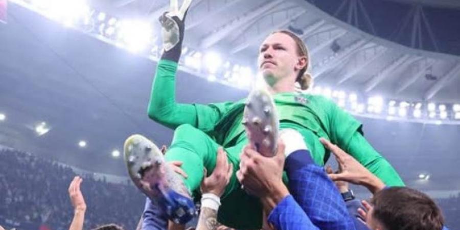 بعد تصديه لـ4 ركلات ترجيح.. كسر في اليد يبعد سافونوف عن باريس سان جيرمان