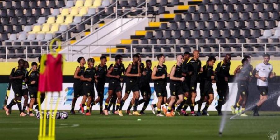 كونسيساو يعلن قائمة الاتحاد لمباراة نيوم