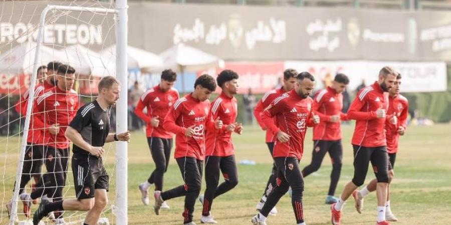 مران الأهلي | الفريق يواصل استعداده لمباراة فاركو و"كوكا" يشكو من آلام في الحوض