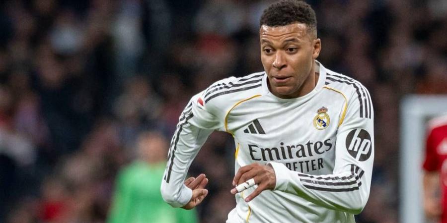 مبابي على دكة البدلاء في نهائي السوبر الإسباني