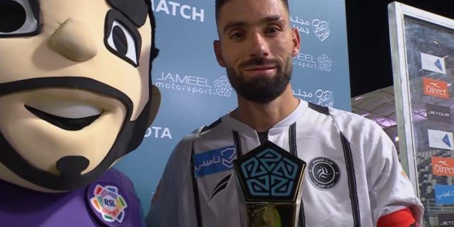 كاراسكو يعلق على مستقبله مع الشباب