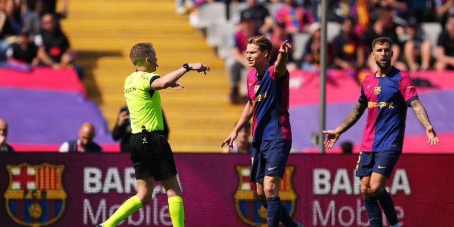 برشلونة ضد ريال سوسيداد للابتعاد بصدارة الدوري الإسباني عن مطاردة ريال مدريد