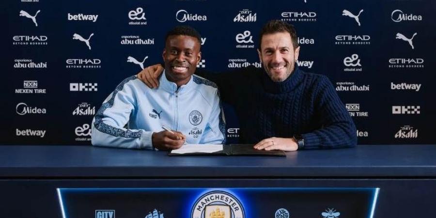 صفقة دفاعية جديدة.. مانشستر سيتي يعلن رسميًا التعاقد مع مارك جويهي