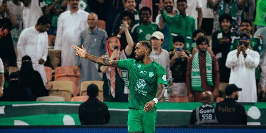 هاتريك إيفان توني يقود الأهلي لفوز كاسح على الخليج في الدوري السعودي