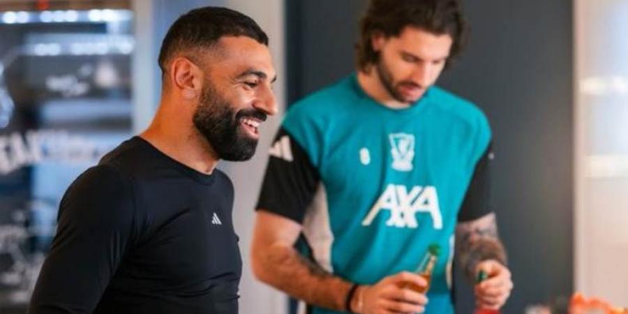 ذا أثلتيك: ليفربول يحسم قراره النهائي بشأن مستقبل محمد صلاح