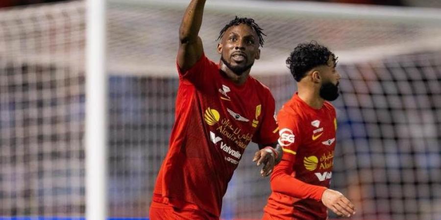 القادسية يقلب الطاولة على الاتحاد بفوز مثير في دوري روشن