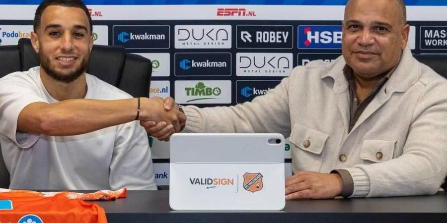 رسميا/ فوليندام الهولندي يعلن ضم ولد الشيخ على سبيل الإعارة قادمًا من الرجاء