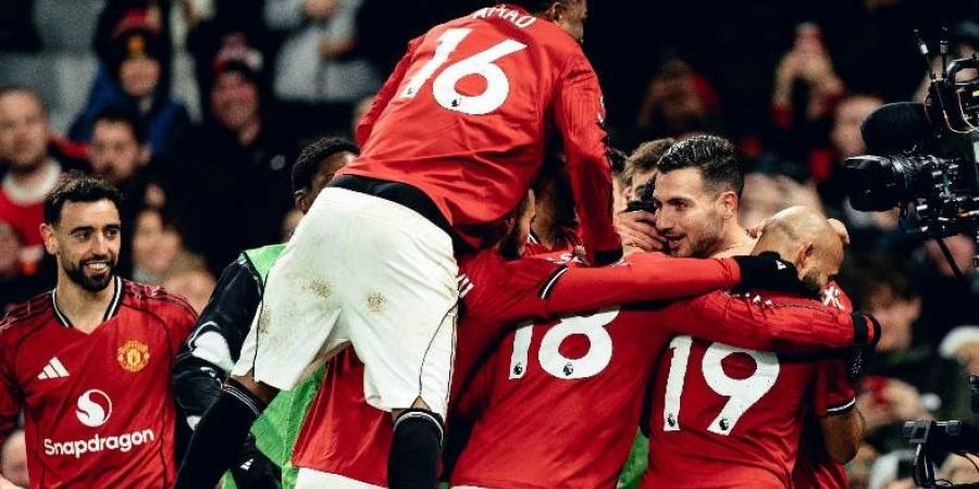 5 دقائق مجنونة..  يونايتد يخطف فوزًا مثيرًا من فولهام في أولد ترافورد بهدف قاتل