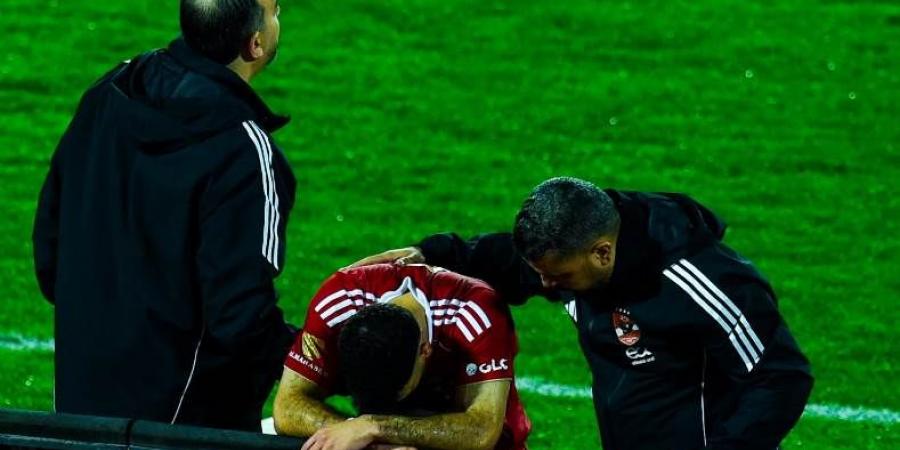 الكشف عن طبيعة إصابة "زيزو" في مباراة الأهلي والبنك الأهلي