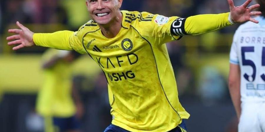 تقرير .. رونالدو يدرس الرحيل عن النصر في الميركاتو الصيفي