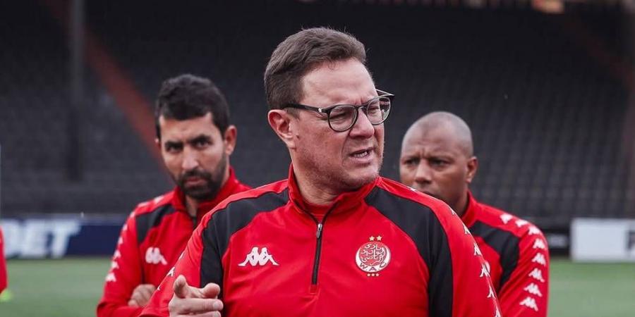 رغم الانتصار.. اختيارات بنهاشم تثير غضب أنصار الوداد