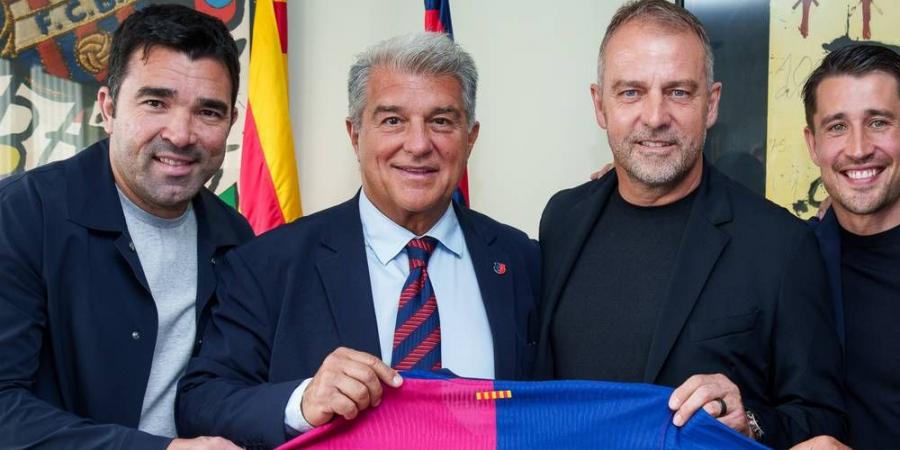 برشلونة يواجه احتمال رحيل فليك وديكو بعد الانتخابات الرئاسية