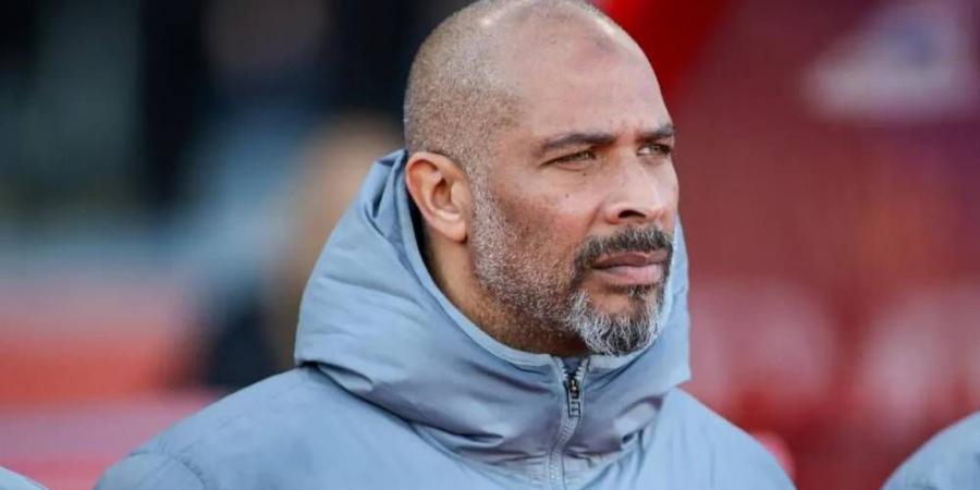 شيل (مدرب نيجيريا): "حلمي أن أصبح أول مدرب أفريقي يقود ريال مدريد"