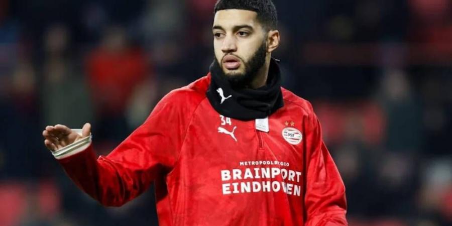 مدرب آيندهوفن يمنح الصيباري فترة راحة لعدم استفادته من عطلة الشتاء بسبب مشاركته في "الكان"