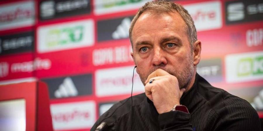 فليك يصف التحكيم بـ"الكارثي" ويتوعد: "المباراة لم تنته بعد.. لدينا شوطان لنحرز هدفين في كل منهما"