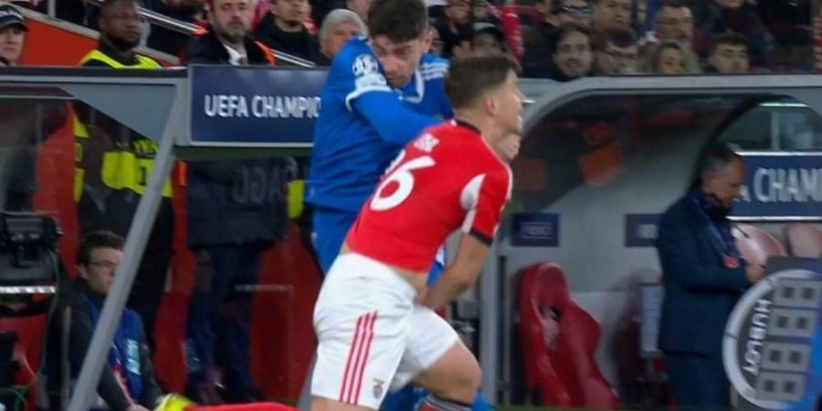 بنفيكا يعلن قرار اليويفا بحفظ شكواه ضد فالفيردي وعدم اتخاذ أي عقوبة تأديبية ضد اللاعب