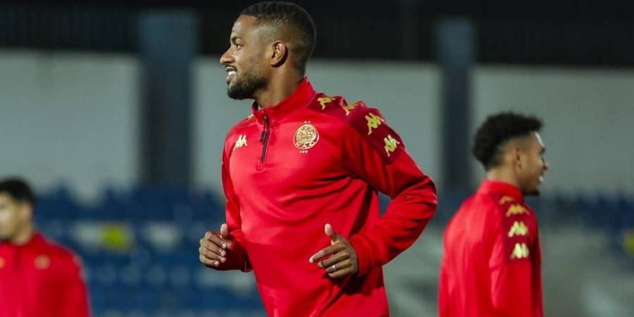 الوداد يستعيد مفيد قبل مواجهة أولمبيك آسفي ويواصل التحضير في غياب زياش وأمرابط