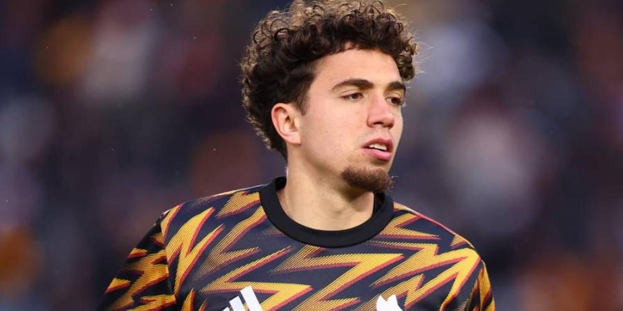 مصادر مقربة من العيناوي: "اللاعب يوجد في حالة نفسية وصحية جيدة ويواصل تداريبه مع روما بعد حادث الاقتحام"