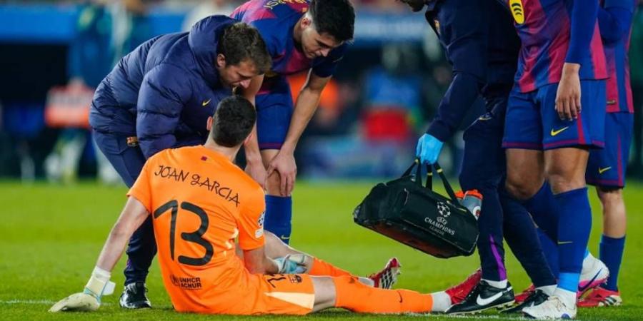 إصابة غارسيا تهدد مشاركته مع برشلونة في ربع نهائي دوري أبطال أوروبا
