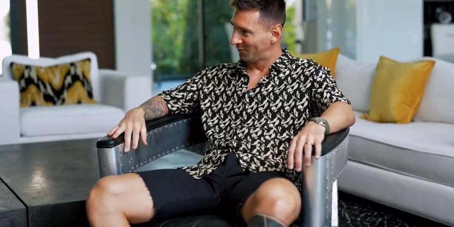 Leo Messi takes a jab at Paris Saint-Germain