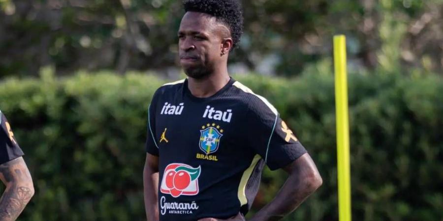 فينيسيوس يعود لتدريبات البرازيل ويؤكد جاهزيته لمواجهة كرواتيا