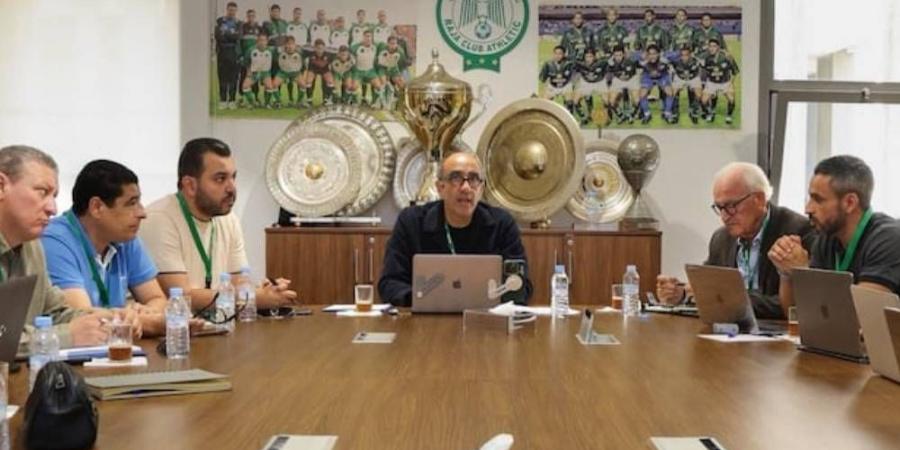 ملف الثلاثة ملايير يشد الخناق على الزيات وتشبث بيرواين يضع مكتب الرجاء في "ورطة"