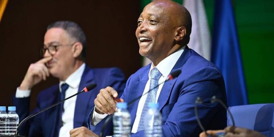 موتسيبي: "عندما نجلس أنا ولقجع معاً ويلعب منتخب المغرب أحياناً يتخذ الحكام قرارات تصدمنا فيقول فوزي: يا إلهي! أتعرف ماذا تقول القواعد؟"