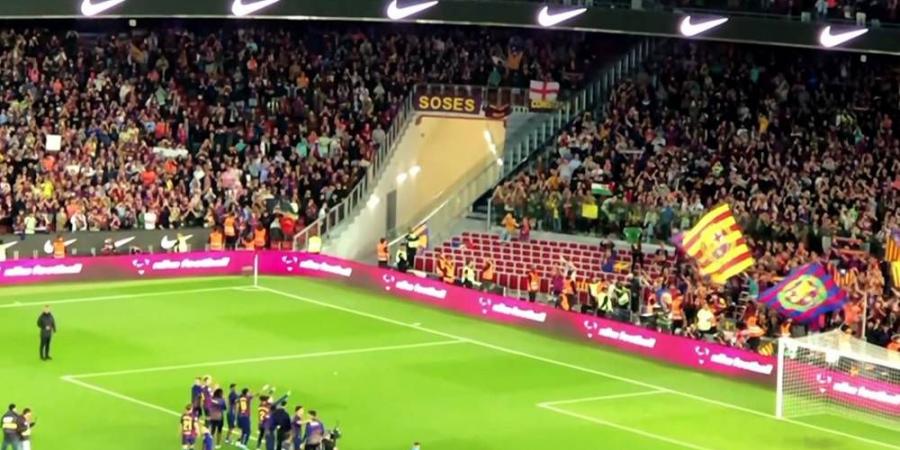 لاعبو برشلونة يثيرون الجدل بهتافات معادية لنادي إسبانيول بعد ديربي كتالونيا