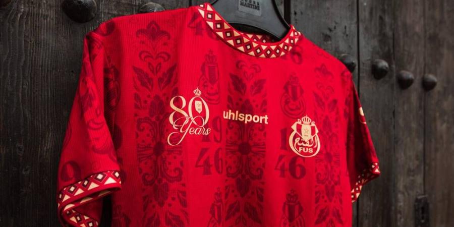 الفتح يعلن خوض مباراته أمام الرجاء بقميصه الجديد احتفالا بالذكرى الـ80 لتأسيس النادي