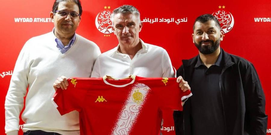 الوداد يغرق في النتائج السلبية.. من يتحكم في الاختيارات داخل الفريق الأحمر؟